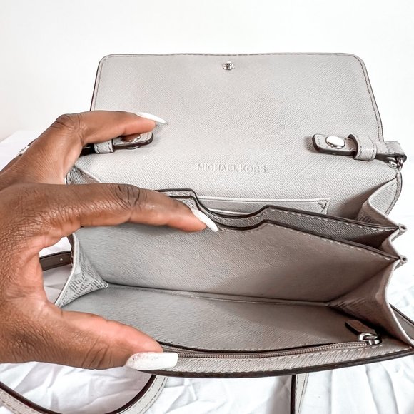 MICHAEL KORS GREY SAFFIANO LEATHER CHAIN BAG - Picture 8 of 16